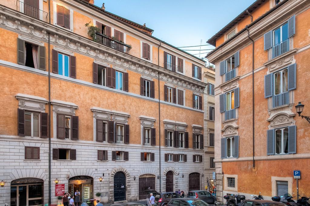 Fabuloucity Fontana Di Trevi Rome Exterior photo